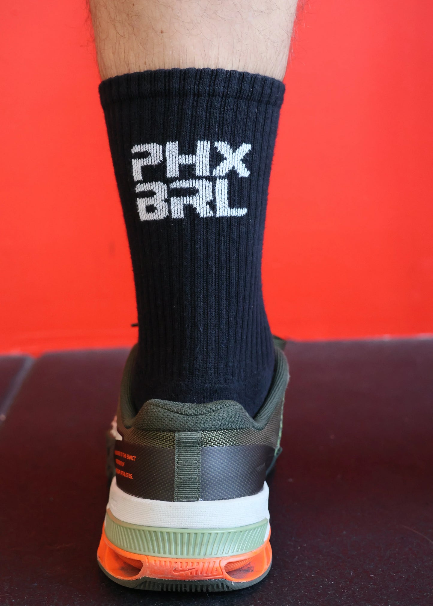 Chaussettes PYROS Phoenix Barbell noires vue arrière logo PHX BRL brodé