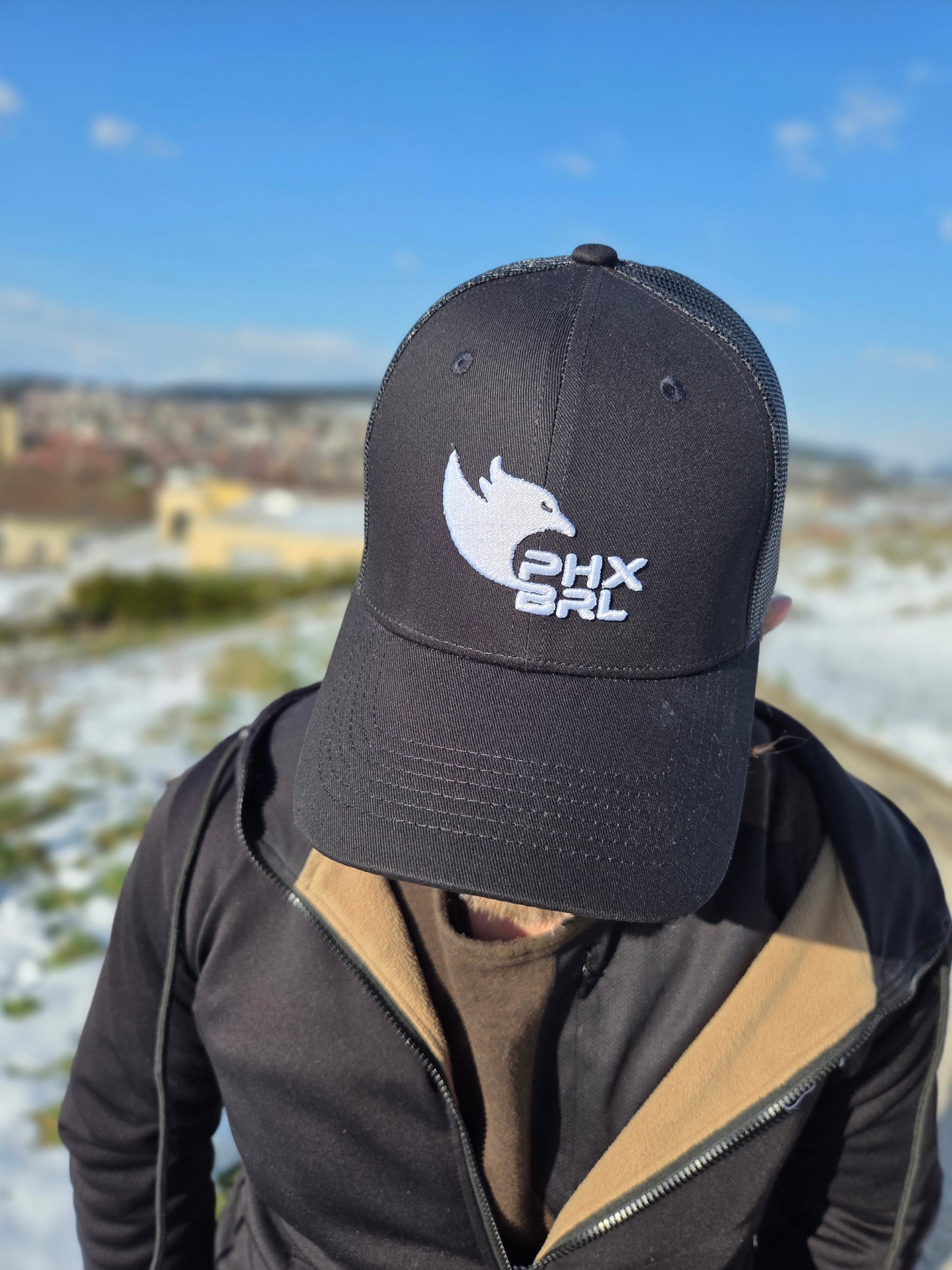 DAEMON — Casquette Curve Trucker Phoenix Barbell