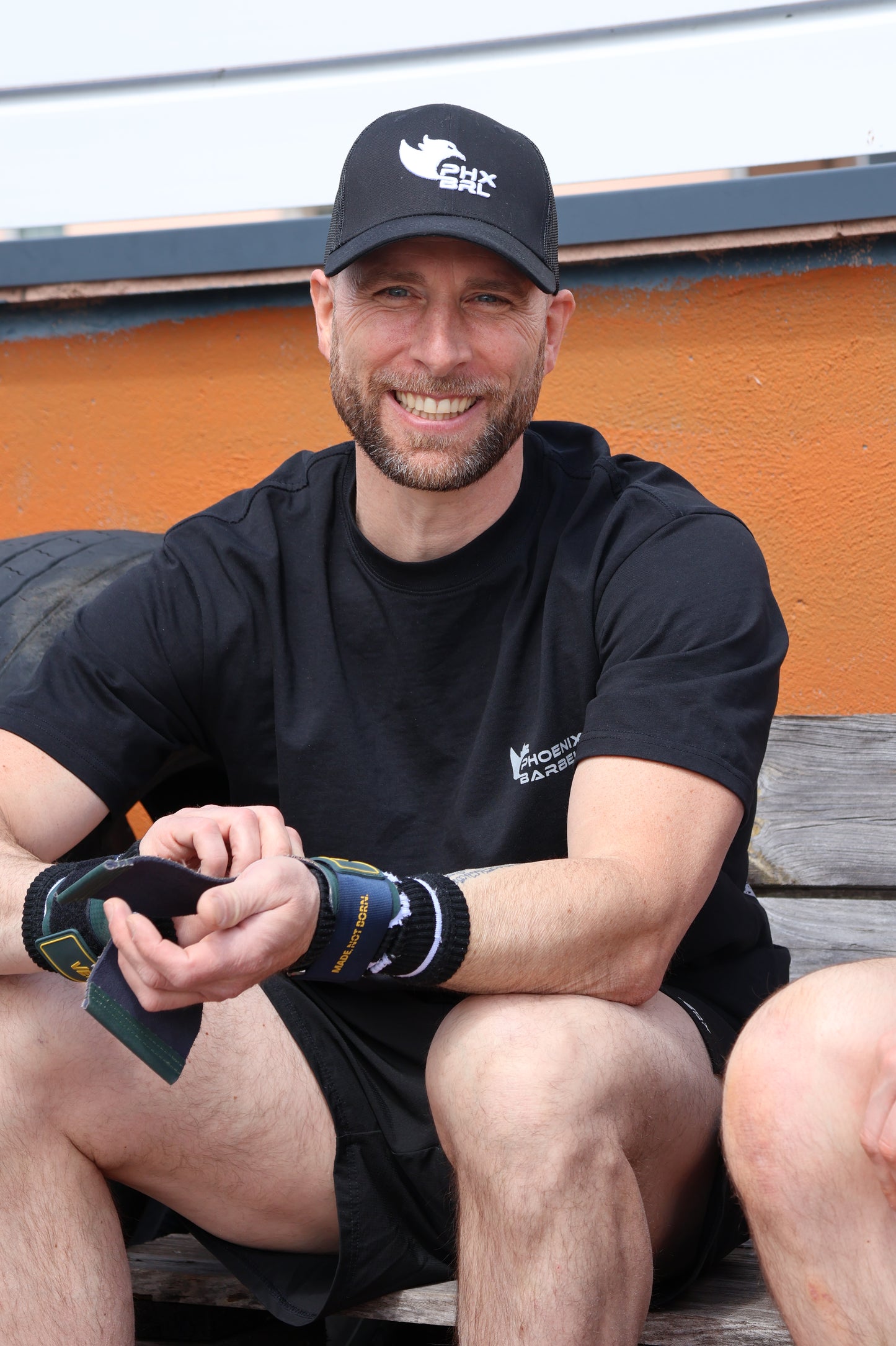 DAEMON — Casquette Curve Trucker Phoenix Barbell