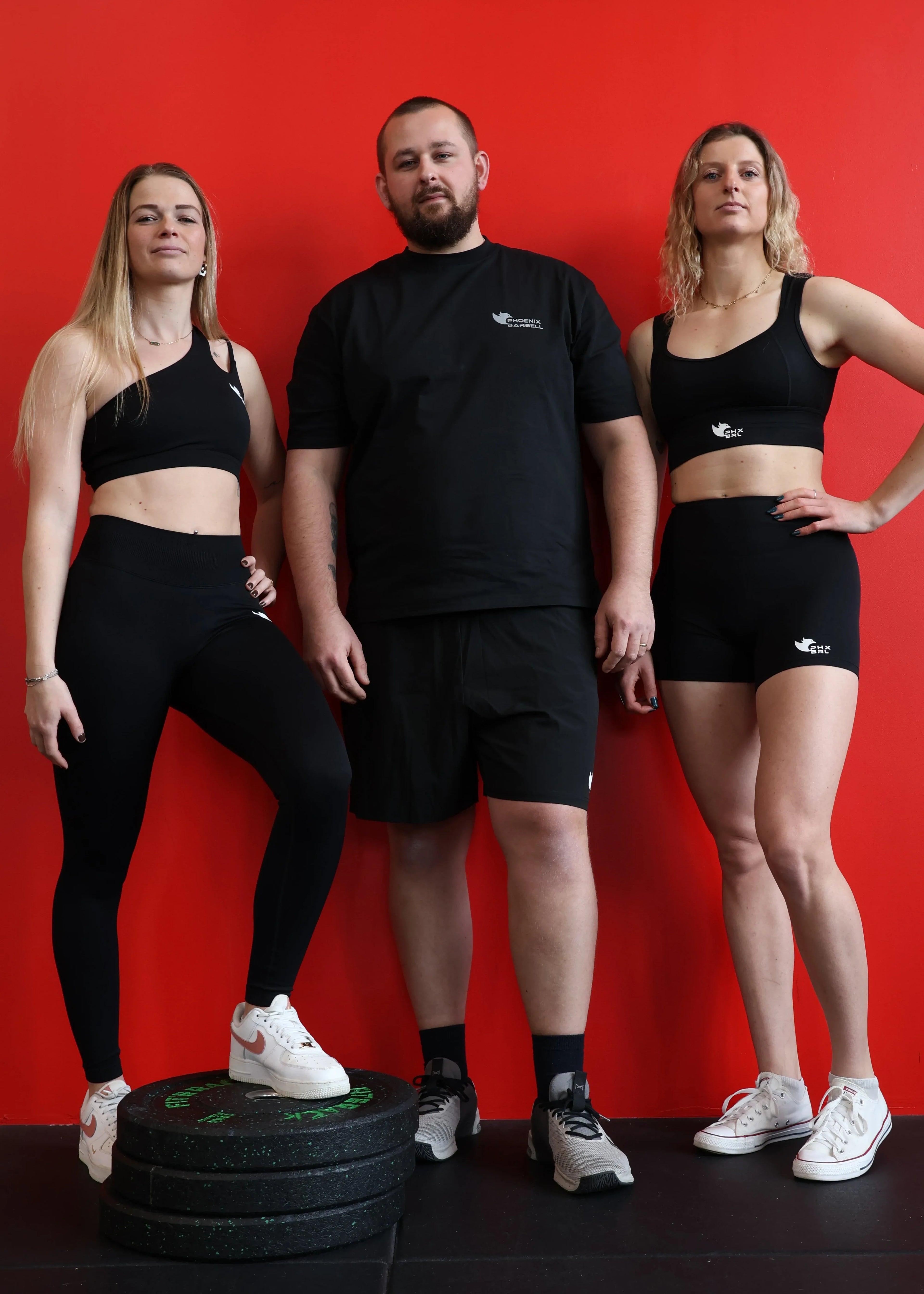 Brassière femme FURY Phoenix Barbell Signature portée en groupe à l’entraînement