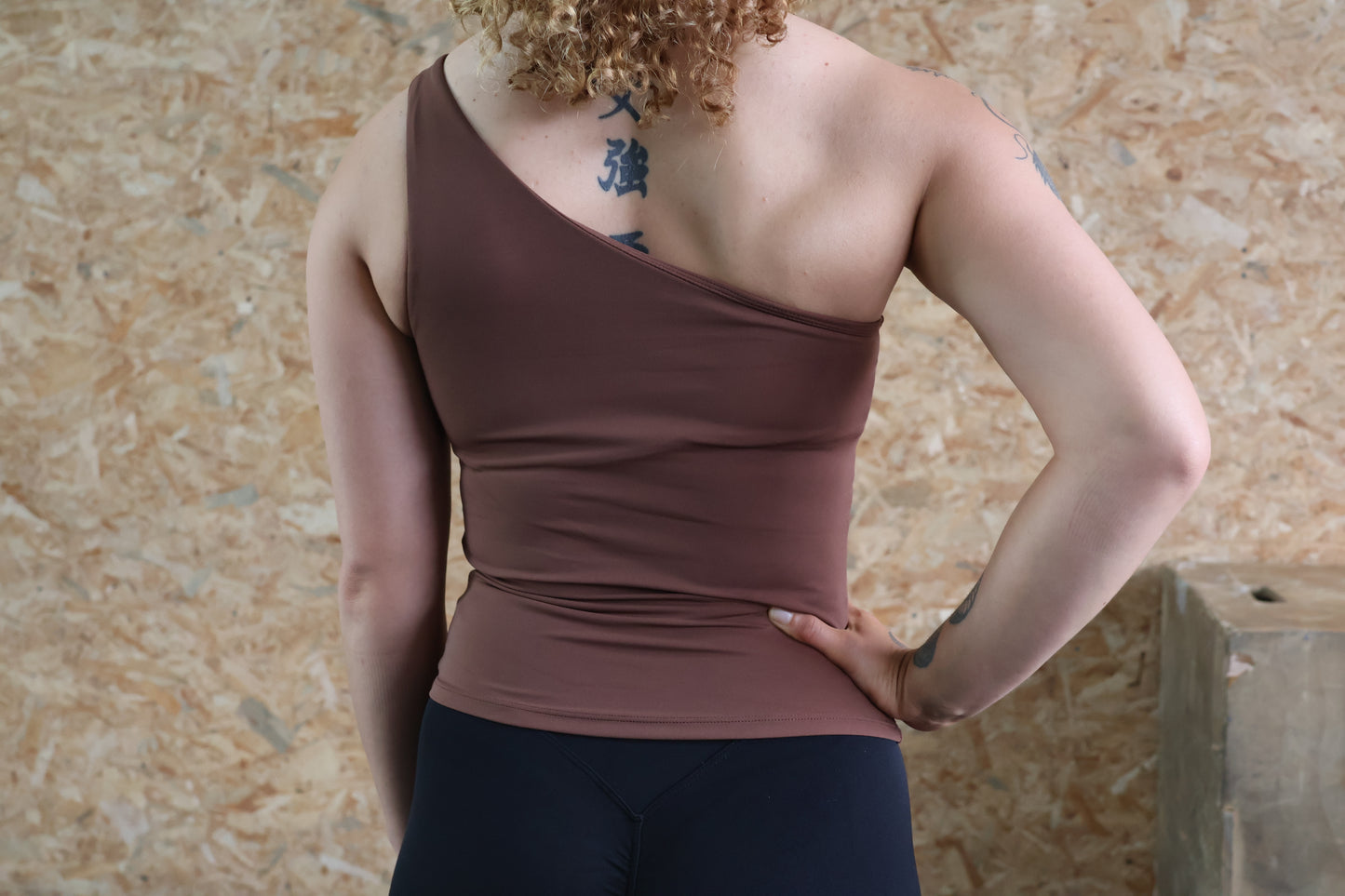 VALKYRIE - Brassière Estivale Asymétrique