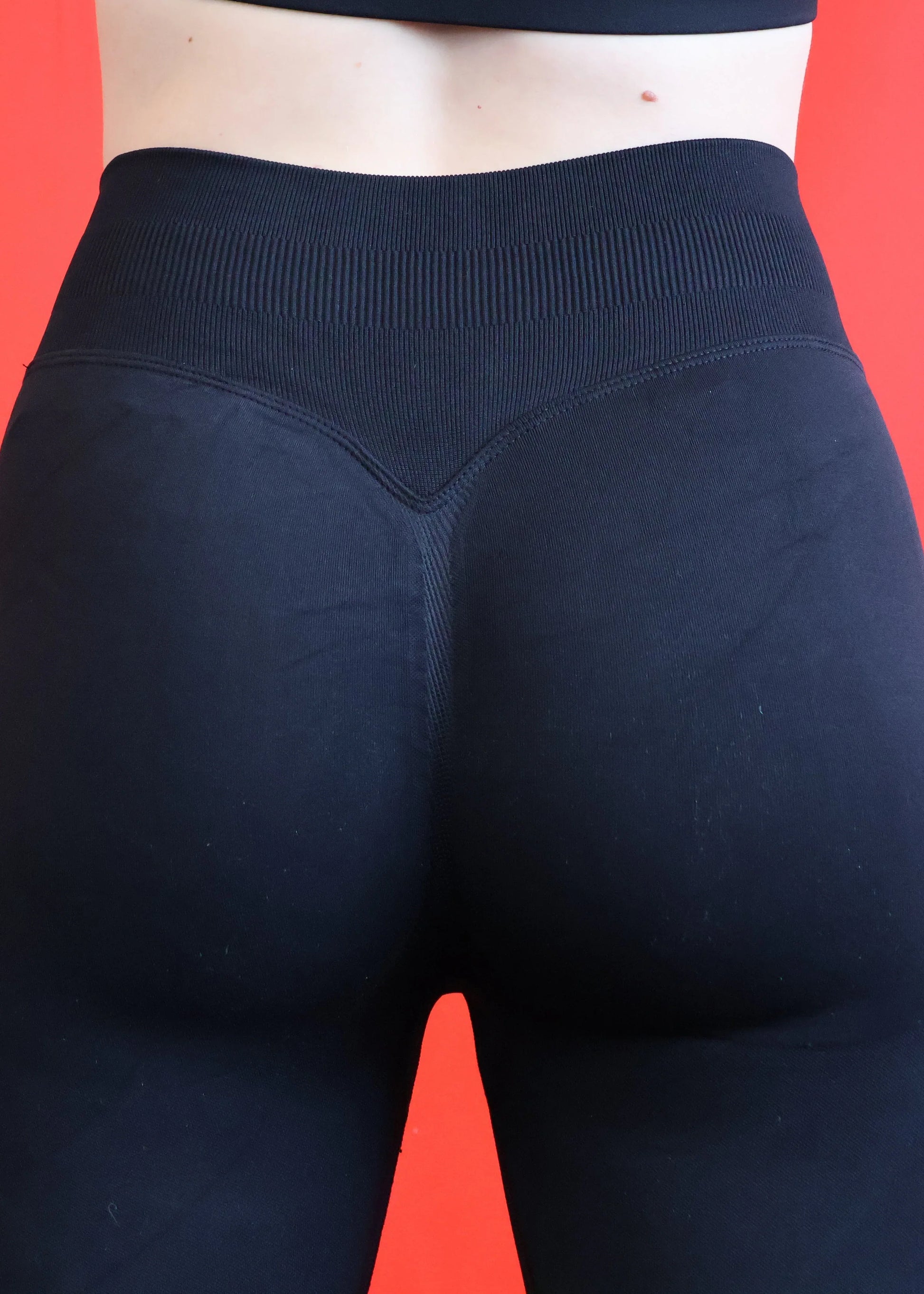 Détail taille haute legging femme STYX Phoenix Barbell coupe gainante